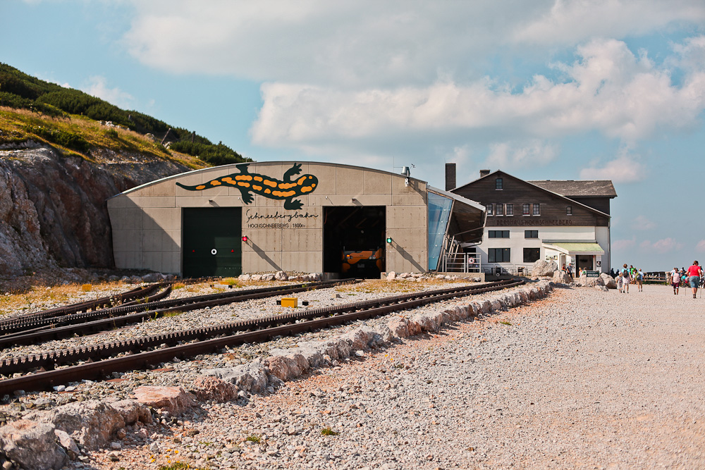 Salamander Zug Bahnhof am Hochschneeberg