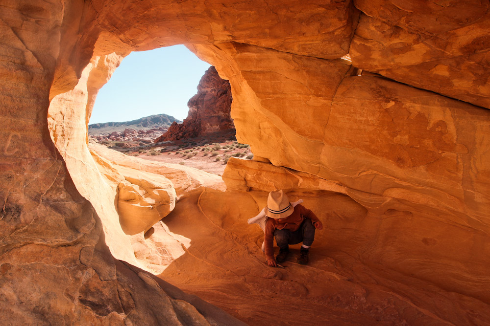 Valley of Fire White Domes Trail mit Kleinkind