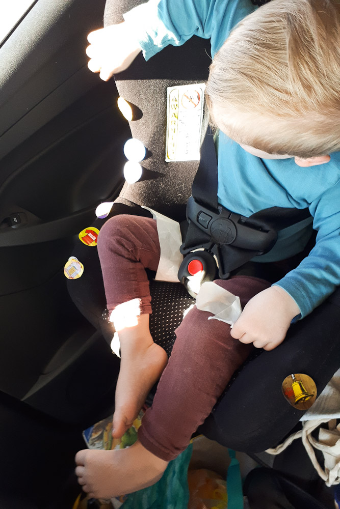 Autofahrt Spiele für Kleinkinder: das beste Spielzeug für's Auto - We Are  Happy Here