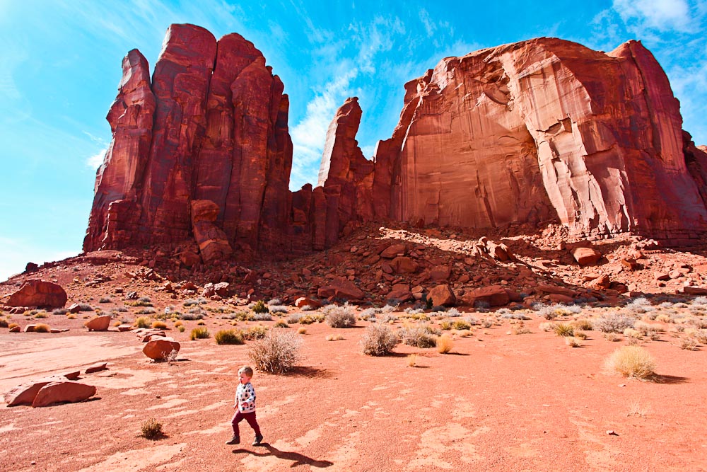 Monument Valley mit Kleinkind