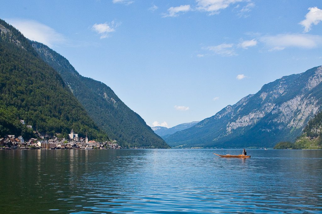 Den Ausflug nach Hallstatt mit dem Boot ausklingen lassen