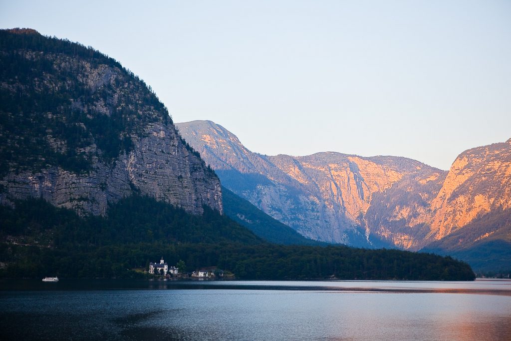 Abendstimmung am Hallstättersee bei unserem Hallstatt Ausflug