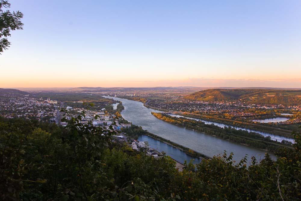 Aussicht vom Leopoldsberg nach Klosterneuburg