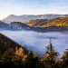 Am Bahnwanderweg Semmering wandern zum 20 Schilling Blick