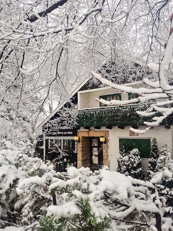 Josefinenhütte Kahlenberg im Winter
