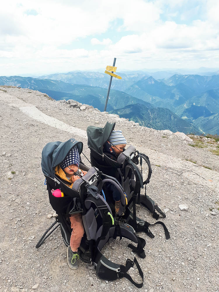 Wandern mit Zwillingen Wandern mit Kraxe