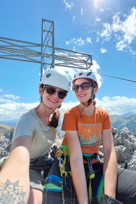 Am Gipfelkreuz der TAC-Spitze