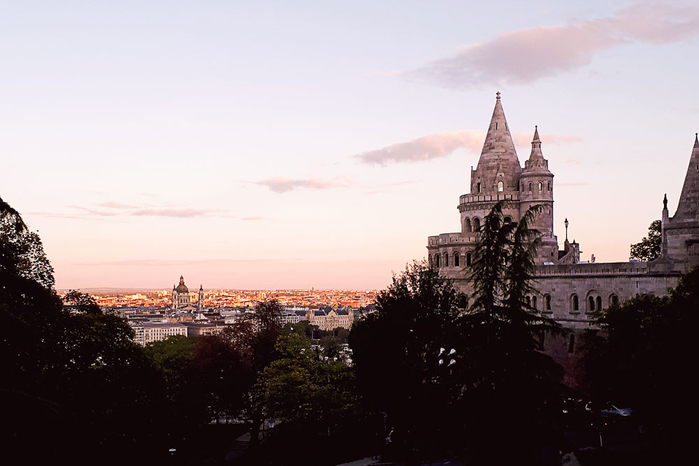 Budapest Fischerbastei Sonnenuntergang