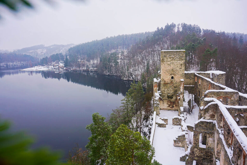 Waldviertel Burgruine Dobra Winter Ausflugsziele