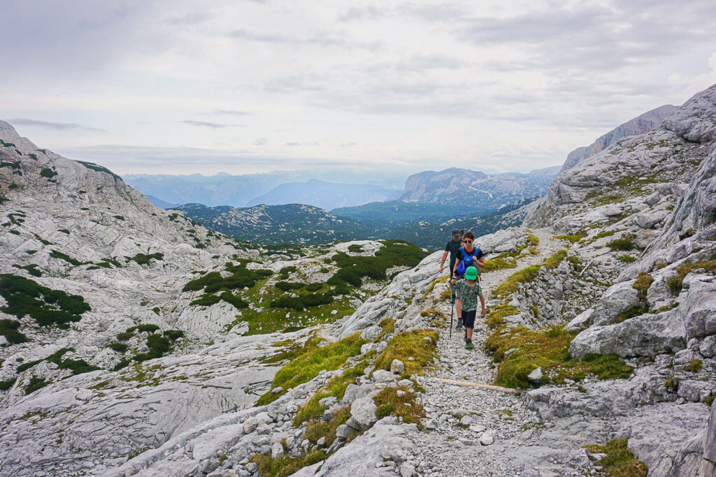 Dachstein mit Kindern wandern: Mehrtagestour Simonyhütte