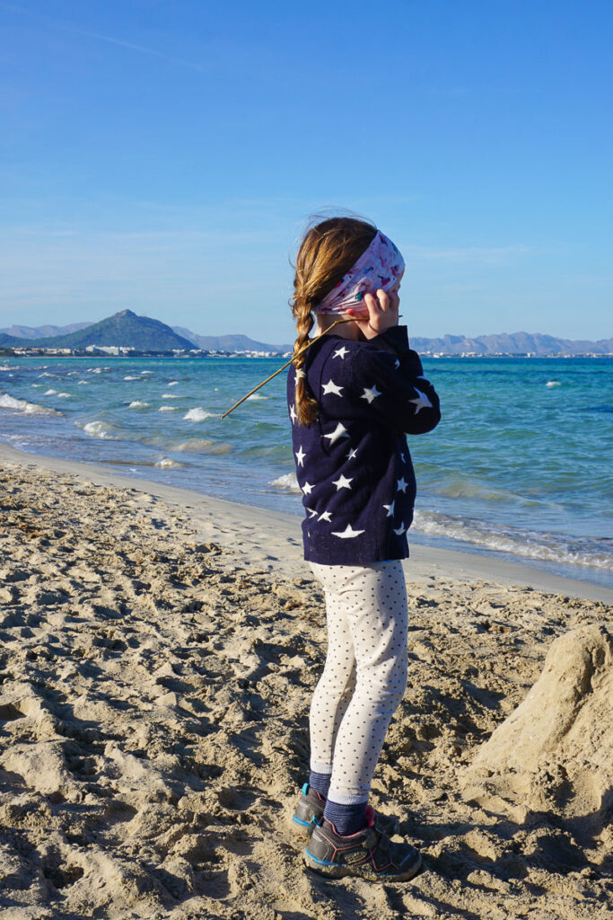 Playa de Muro mit Kind