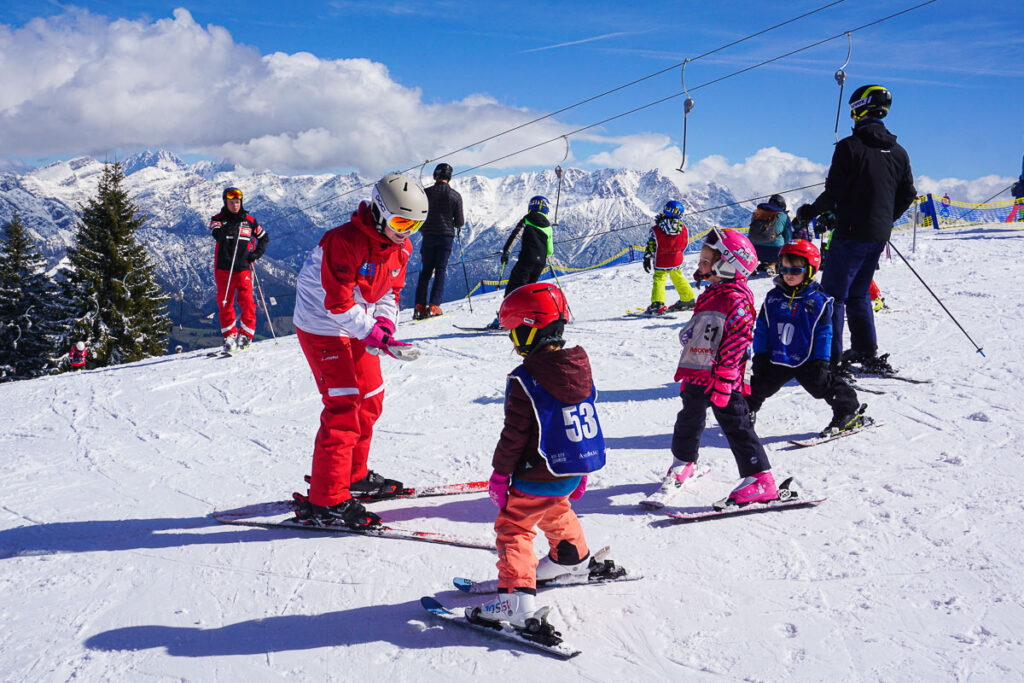 Kinder-Skikurs Leogang Winterurlaub mit Kleinkind