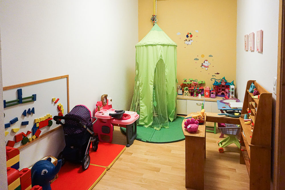 Alphaus Aparthotel Alpenperlen Achensee mit Kindern Familienurlaub Spielzimmer
