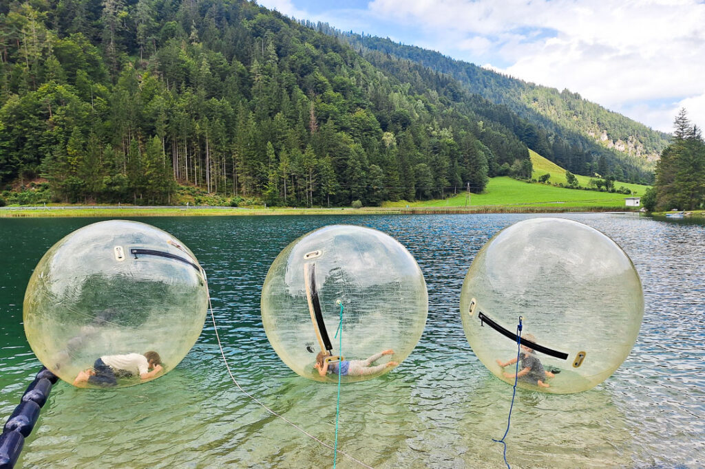 Pillersee mit Kindern Funball Sup'n'fun
