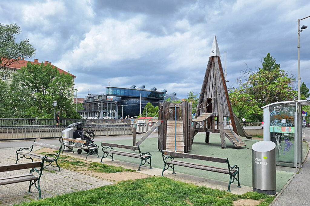 Graz Spielplatz Altstadt Kapistran Pieller Platz