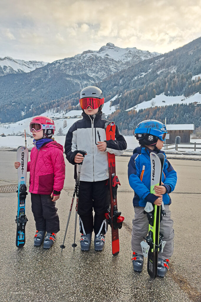 Skifahren im Stubaital Winter mit der Familie