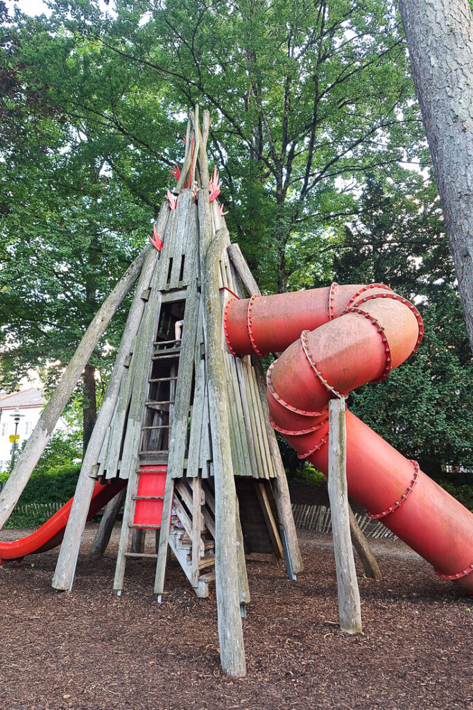 Schlosspark Spielplatz Waidhofen an der Ybbs mit Kindern